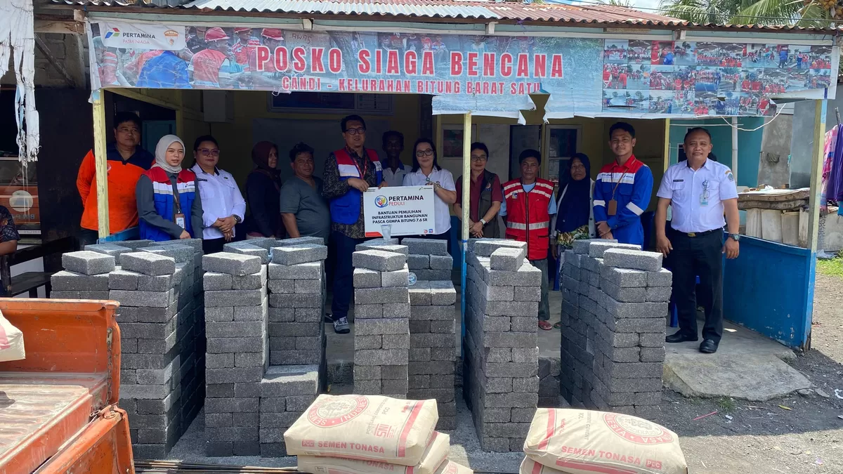Pertamina Patra Niaga Regional Sulawesi menyalurkan bantuan untuk mendukung pemulihan infrastruktur pasca gempa bumi yang terjadi di Kota Bitung. (Ist)