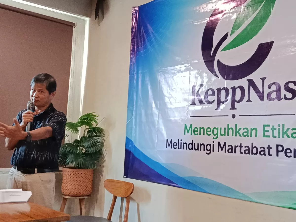 Ketua Komisi Etik dan Perlindungan Pendidik Nasional (KeppNas) Sri Hartono saat memberikan paparan dalam acara deklarasi Keppnas, Jumat (17/4/2026). (SP/Stefy Thenu)
