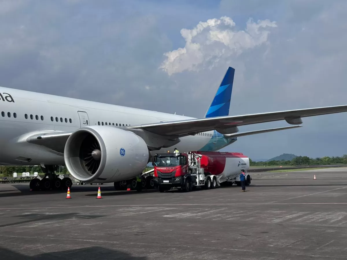 Distribusi avtur berjalan optimal dari bandara embarkasi utama hingga bandara penyangga logistik.