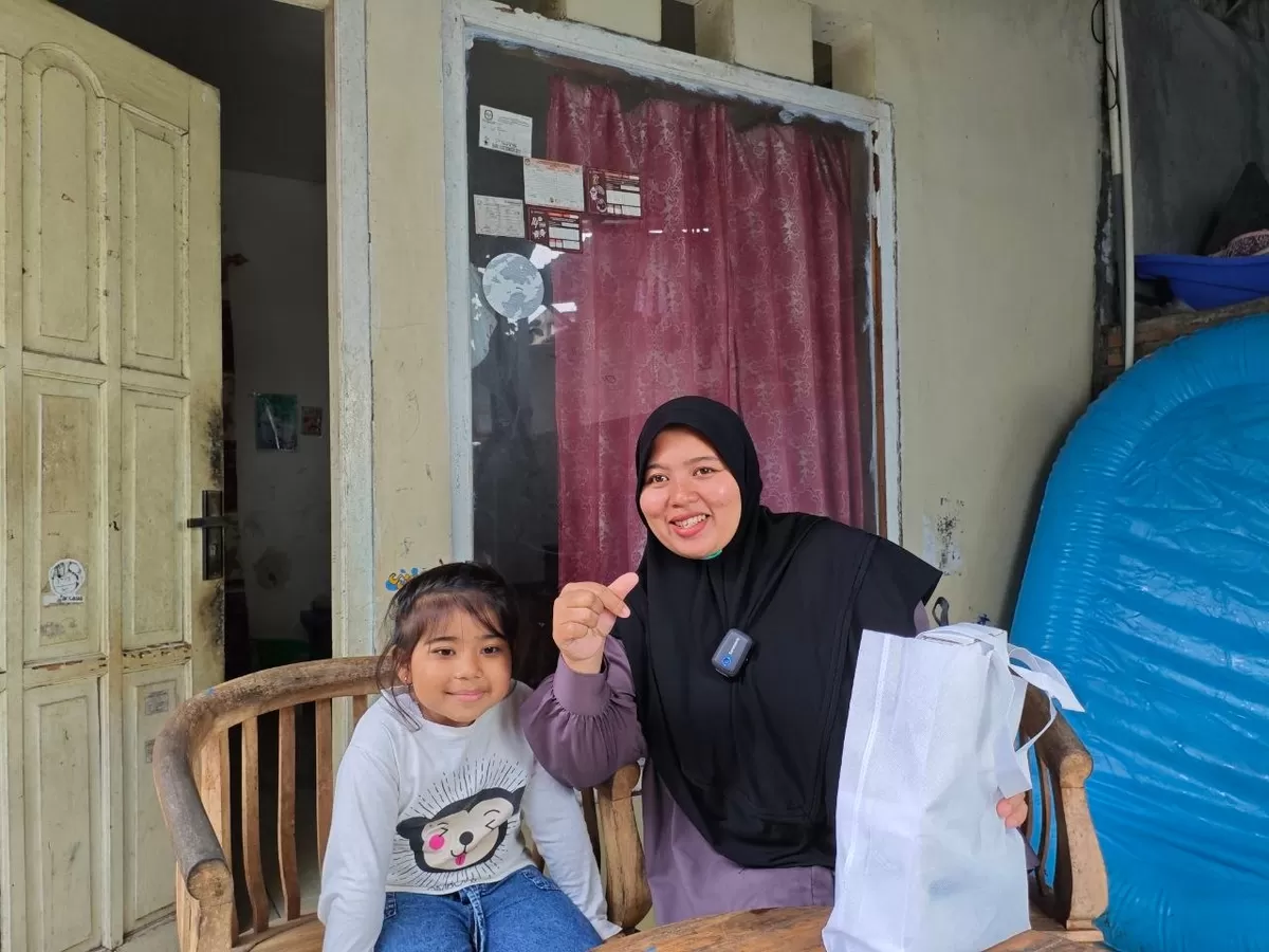 Eva Setiawati dan buah hatinya, Azalea.