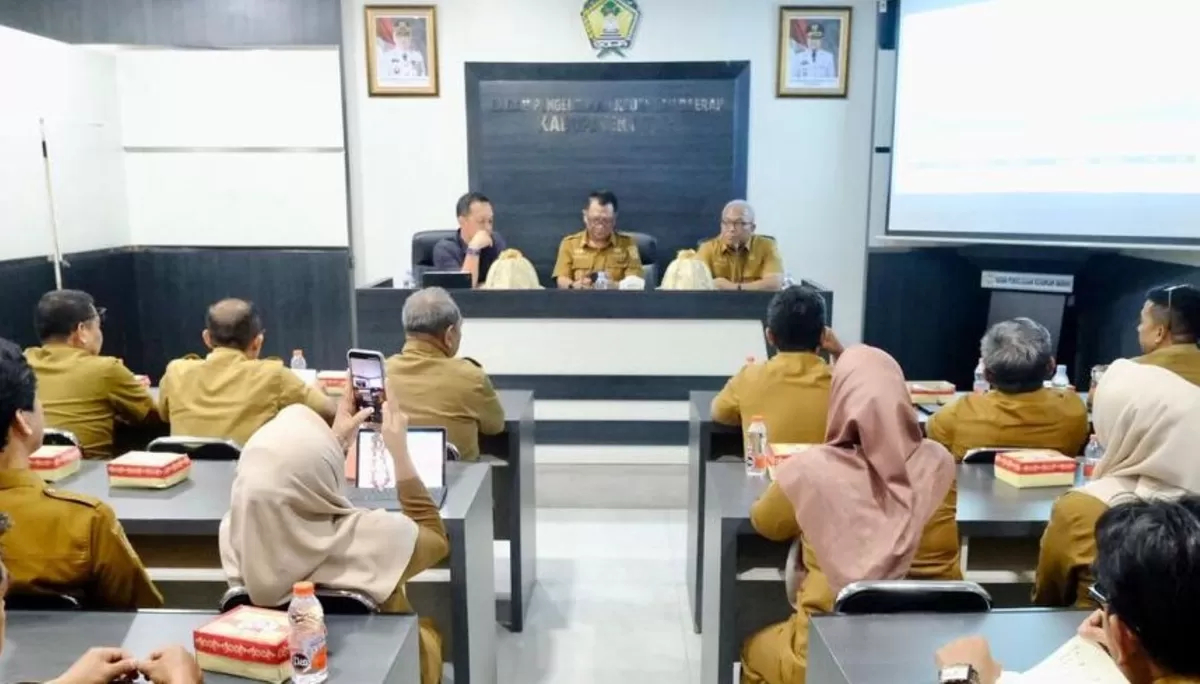 Sekda Kabupaten Gowa, Andy Azis memimpin rapat identifikasi aset daerah, khususnya aset tanah. (Ist)