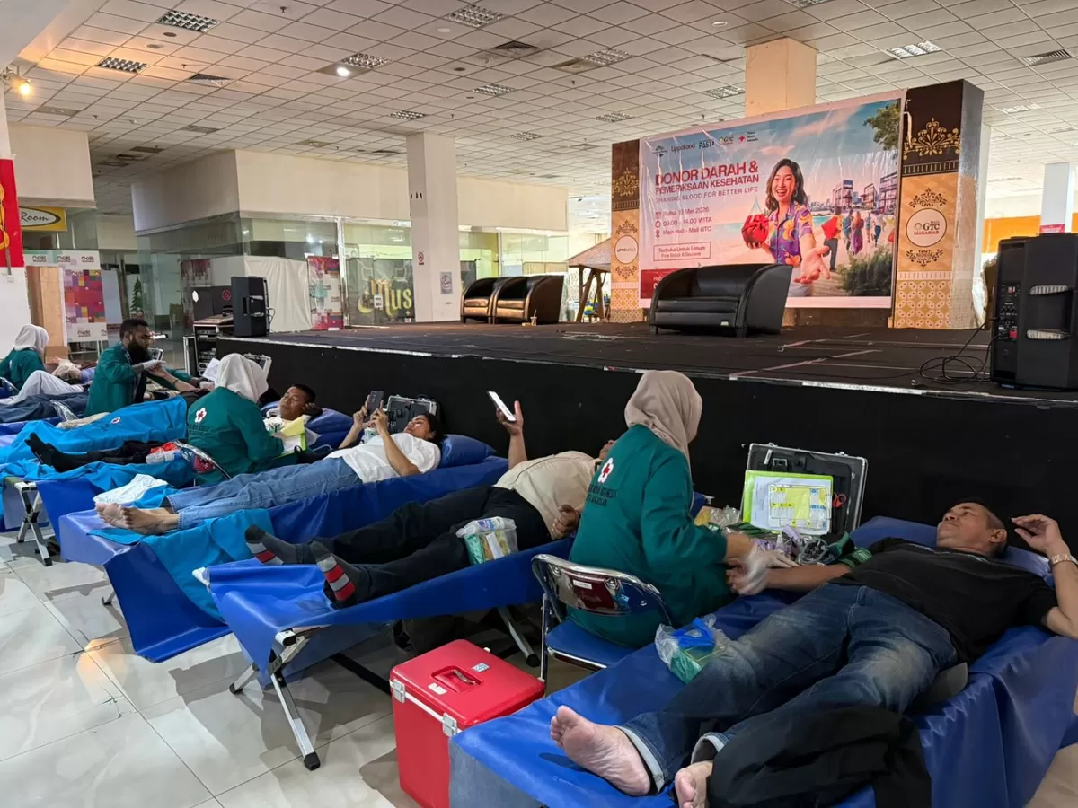 PT Gowa Makassar Tourism Development Tbk (GMTD) gelar kegiatan donor darah dan pemeriksaan kesehatan gratis untuk masyarakat yang digelar di Main Hall Mall GTC, Rabu (13/5). (Ist)