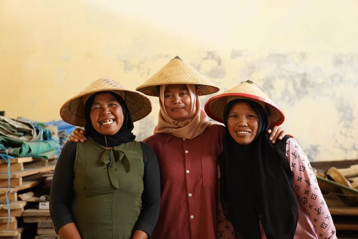 PNM hadirkan pendampingan intensif bagi jutaan ibu prasejahtera lewat ribuan AO hingga pelosok Indonesia.