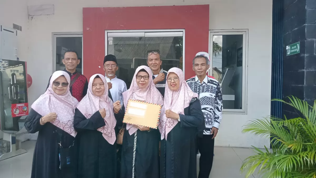 Sri Samiasih Ketua GIM beserta pengurus ist.
