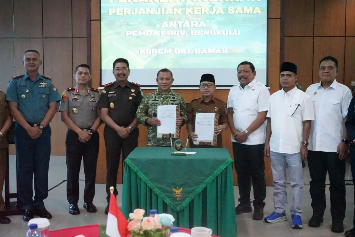 Pemprov Bengkulu gandeng TNI untuk memperkuat ekonomi dan gotong rayong di wilayah ini. (Foto/Ist(