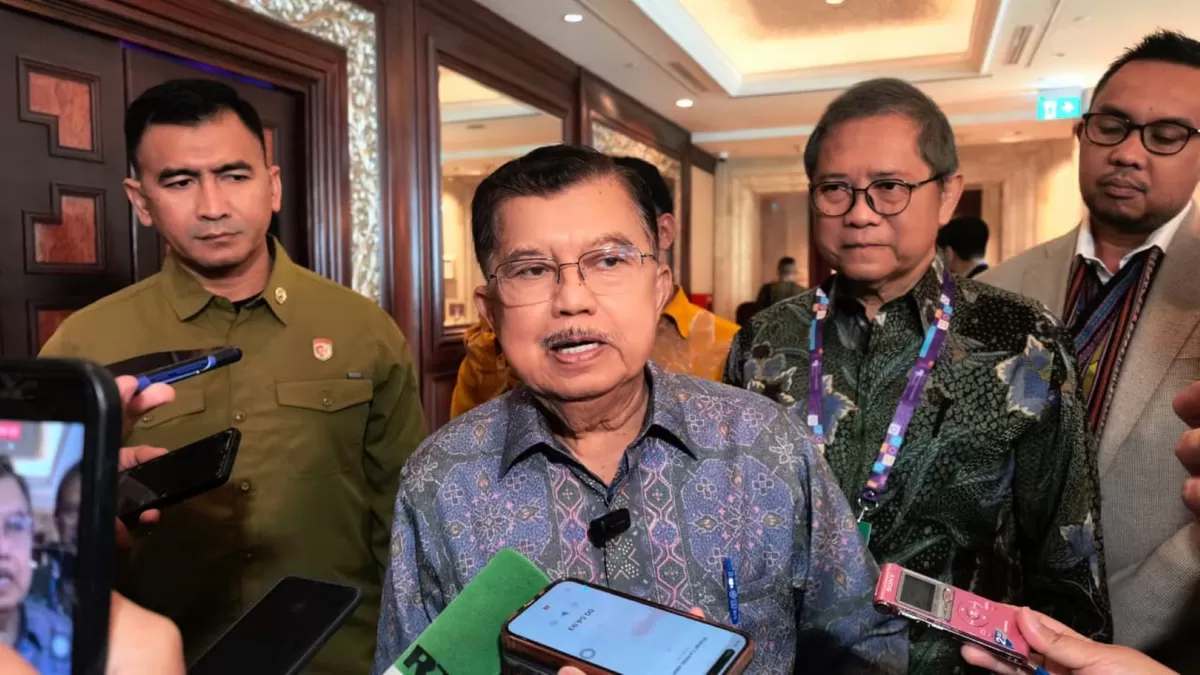 Jusuf Kalla (JK), memberi keterangan usai menjadi pembicara dalam Amartha Asia Grassroots Forum yang berlangsung di Hotel Shangri-La, Jakarta, Kamis (4/6/2026). (Ist)