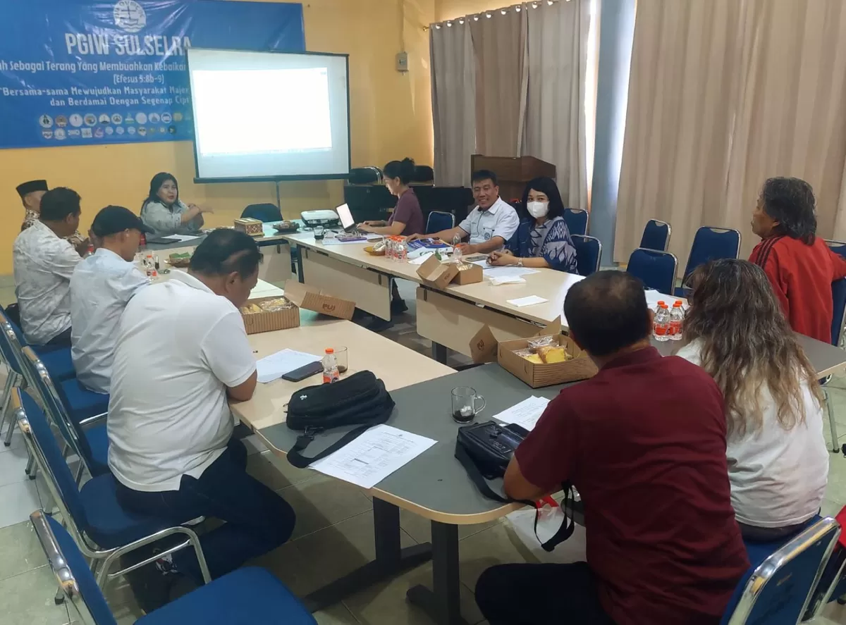 Rapat pemantapan Panitia Pemberangkatan Kontingen Pesparawi ke Merauke di Kantor PGIW Sulselra, Jl. Racing Centre No.59 Makassar, Jumat (5/6/2026). (Ist)