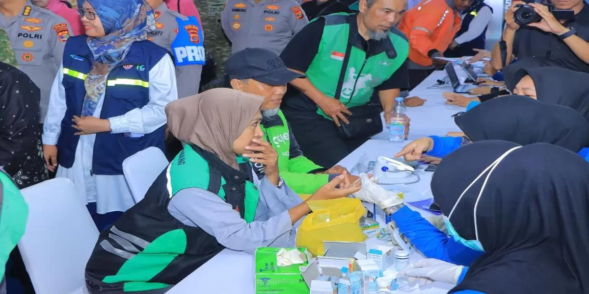 Polda Lampung menggelar bakti kesehatan (Bakes) melayani kesehatan sekitar 7.600 warga dan melaksanakan pelayanan khusus dalam rangka memperingati Hari Bhayarangkara ke-80 tahun 2026.(Foto/Ist)