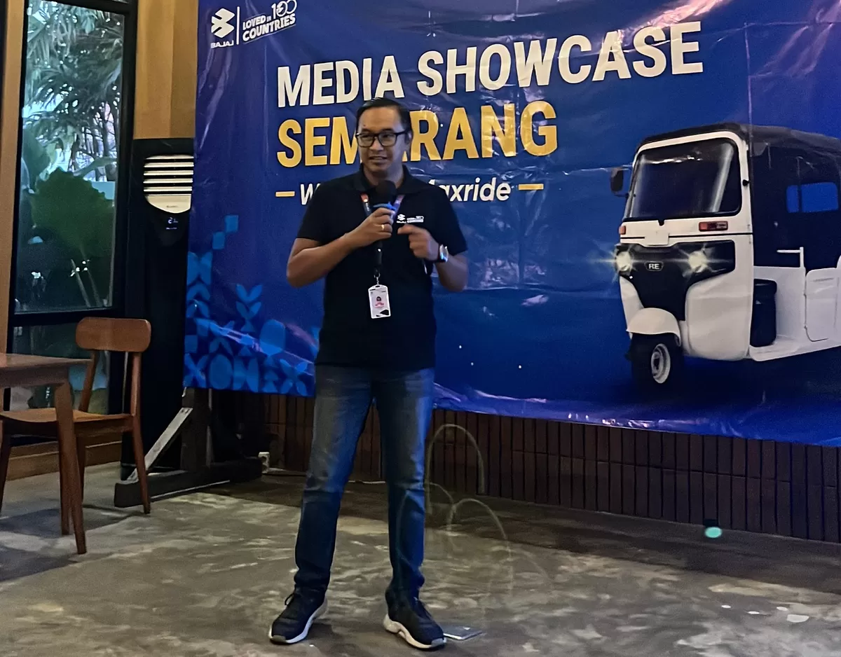 City Manager Bajaj Semarang, Adam Mahendra. 