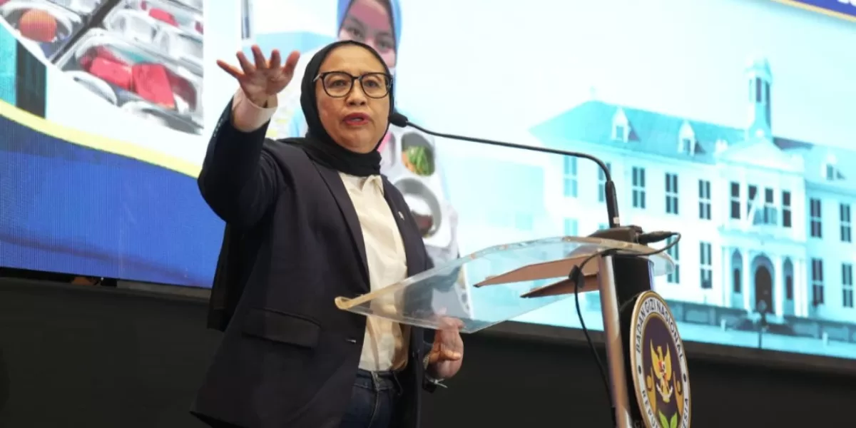 Menyoroti viralnya kontroversi di balik penyaluran MBG ke sekolah hingga jumlah titik SPPG yang kini dilaporkan membengkak. (Dok. BGN)