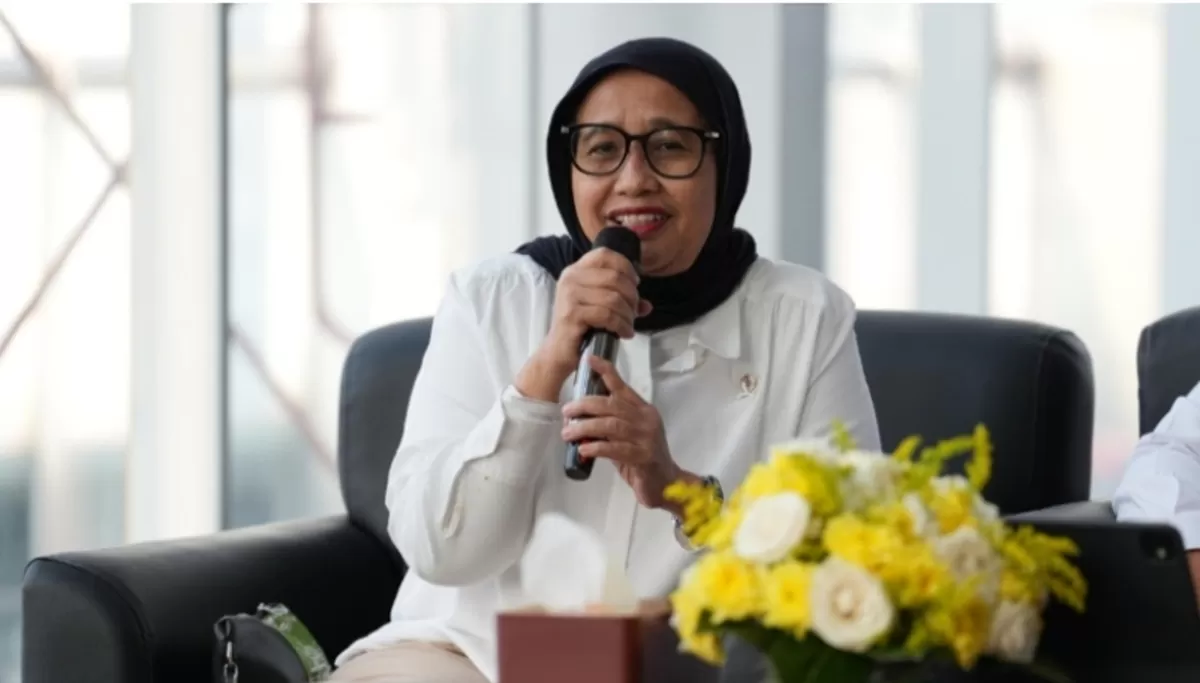 Kepala BGN Nanik S. Deyang langsung meninggalkan wartawan saat ditanya tentang motor listrik untuk SPPG. (bgn.go.id)