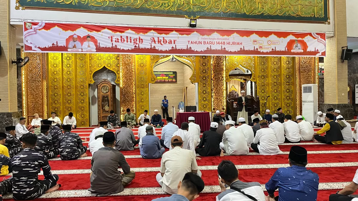 Ratusan Jammah menghadiri Tabligh Akbar menyambut Tahun Baru Islam 1448 Hijriqh di Masjid Raya  Baitul Izzah Bengkulu.(Foto/Ist)