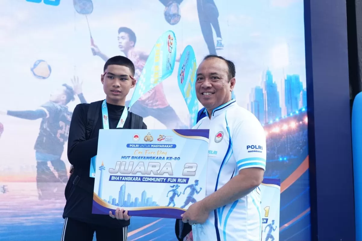 Wakapolri Komjen Pol Dedi Prasetyi membuka pekan olahraga Kapolri Cup dalam rangka HUT Bhayangkara ke-80. (Foto/Ist)