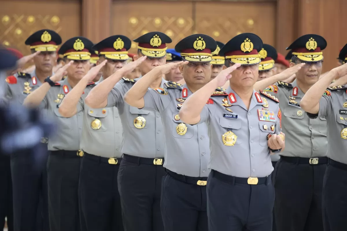 Polri laksanakan kenaikan pangkat 87 Perwira Tinggi, Empat Perwira Raih Bintang Tiga. (Foto/Ist)