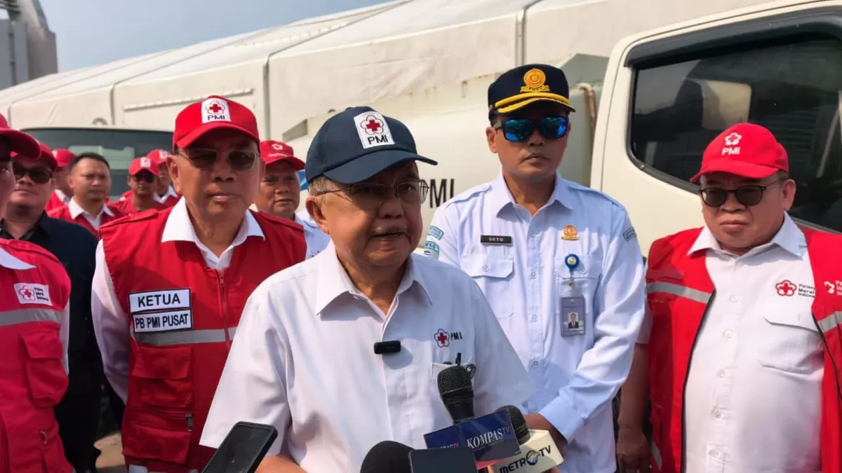 PMI mengerahkan 400 mobil tangki air untuk memenuhi kebutuhan air bersih di berbagai daerah. (Ist)