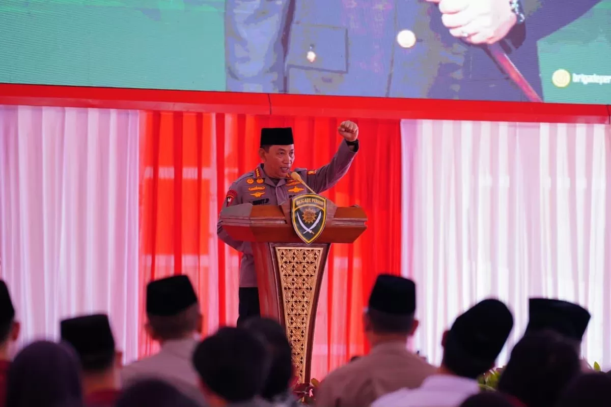 Kapolri menghadir penutupan Diklatsarnas Brigade Persis ajak masyarakat jagacpersatuan dan kesatuan. *Foto/Ist)  