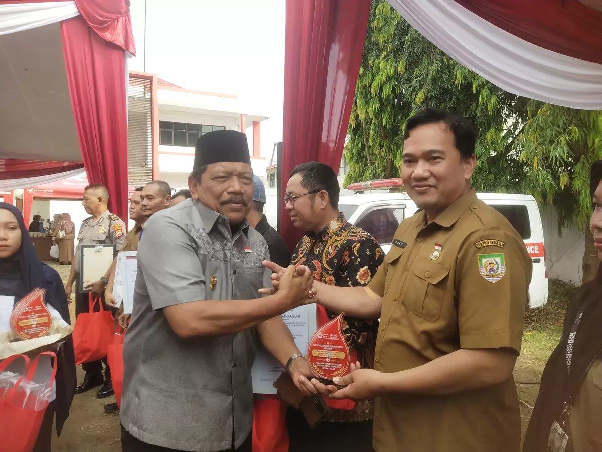 Wagub Bengkulu. Mian menghadiri acara PMI di Kota Bengkulu.(Foto/Ist)