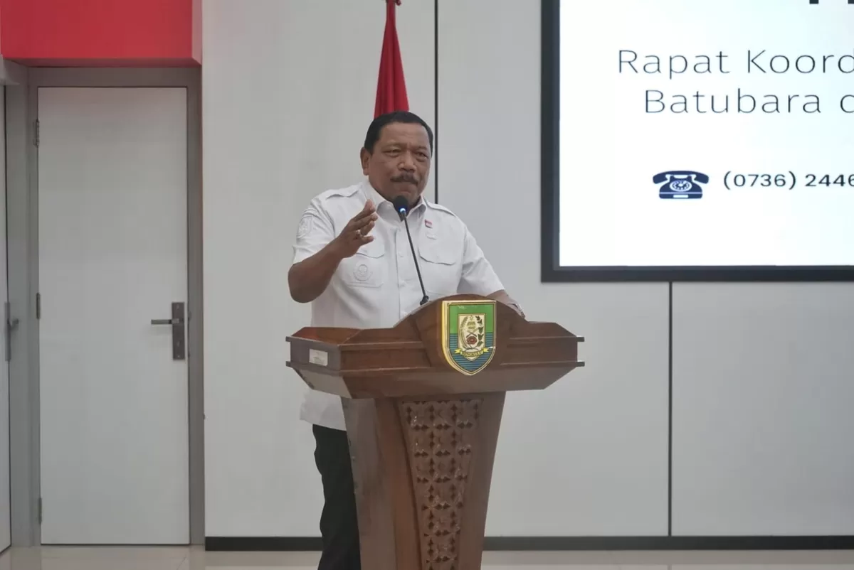Wagub Bengkulu, Mian minta  pemegang IUP bati bara menjaga infrastruktur jalan yang dilintasi truk angkutan komiditi tersebut. (Foto/Ist)