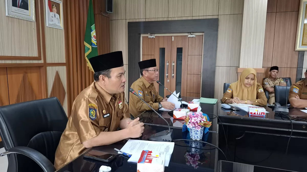 Sekda Bengkulu, Herwan Antoni pimpin rapat matangkan peranpingsn OPD lingkip Pemprov Bengkulu.(Foto/Ist)