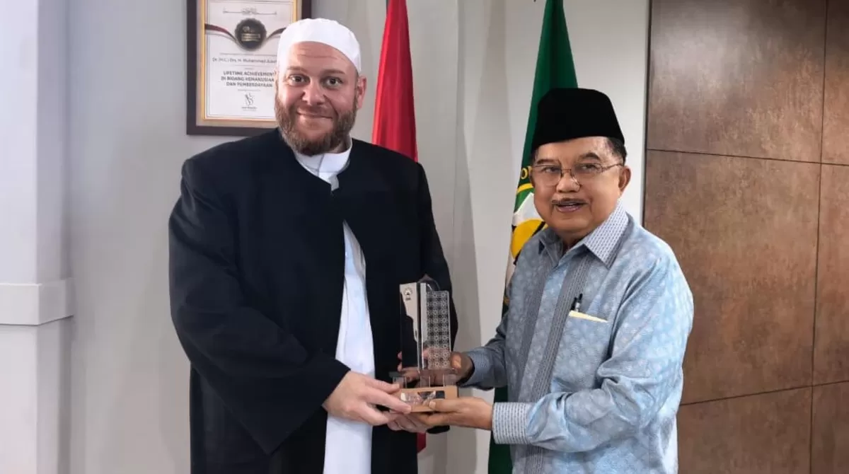 Jusuf Kalla menerima kunjungan silaturahmi Presiden Dewan Imam Nasional Australia Sheikh Shadi Al Suleiman di Kantor Pusat DMI, Jalan Matraman, Jakarta Timur, Rabu (15/7/2026). (Ist)