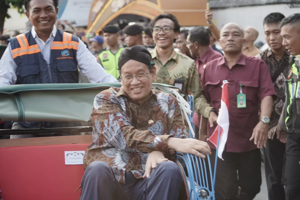 Menkeu Purbaya mencoba Becak Listrik Wisata (Bekalista) Dok. Istimewa