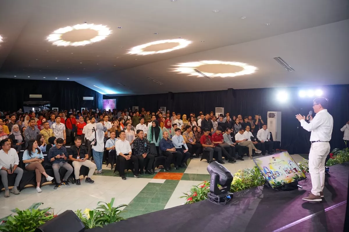 Suasana peluncuran COASTAL LIVING COLLECTION, dalam acara Grand Product Knowledge pada Kamis (16/7) di Madrid Hall Akkarena, Makassar.(Ist)