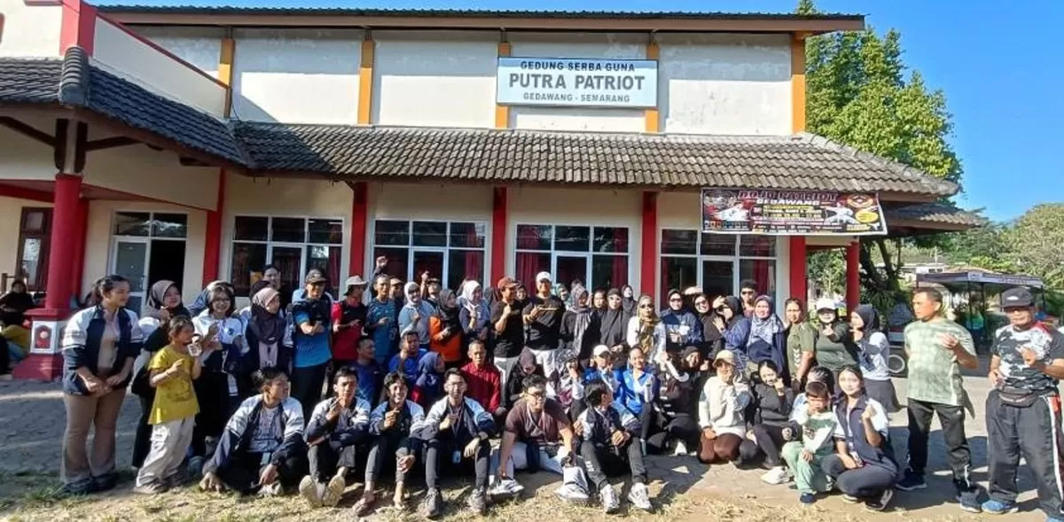 Kegiatan Seam Bersama untuk menghidupkan UMKM.  (Dokumen KKN-T IDBU-08 UNDIP)