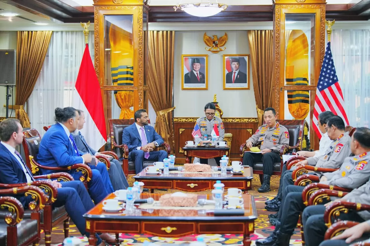 Kapolri mwneruma kunjungan Direktur DBI danxrombongan dalam rangka memperkuat kerja sama pemberantasan kejahatan internasional.( Foto/Ist)