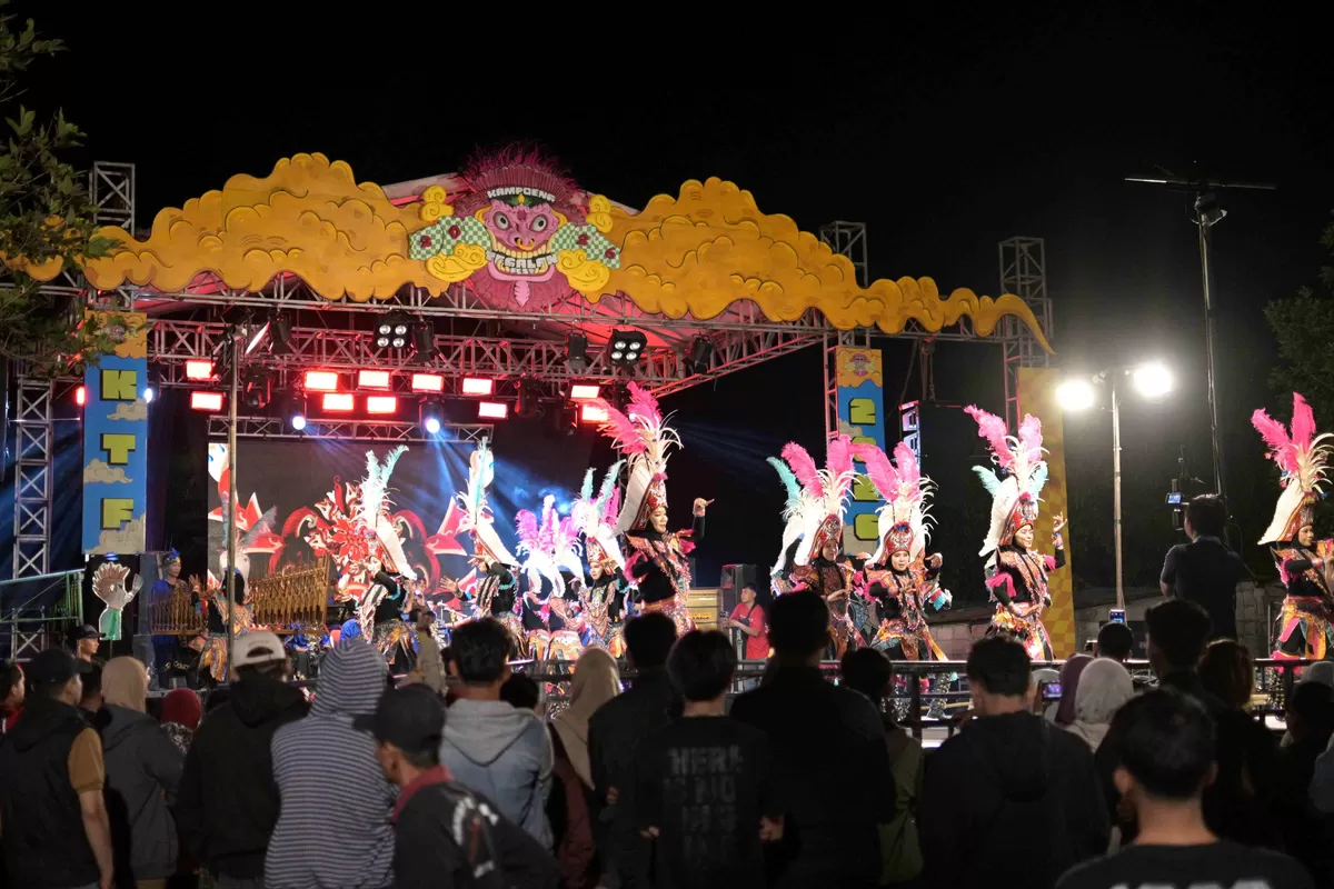 Pertunjukan tarian dalam rangkaian Festival Kampoeng Tegalan #4. (Ist)
