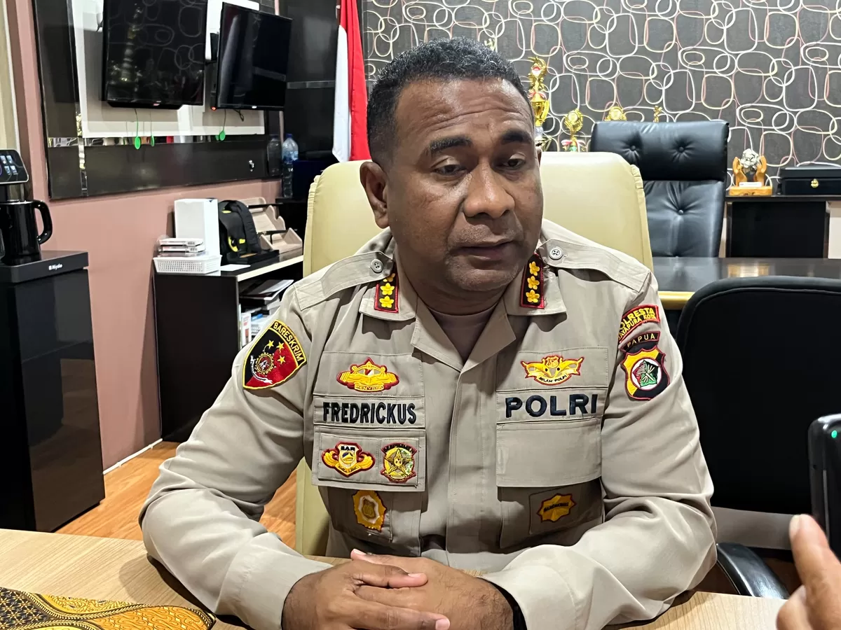 Kapolresta Jayapura Kota Kombes Pol Fredrickus W. A. Maclarimboen, S.I.K., M.H., CPHR (Humas Polresta Jayapura Kota)