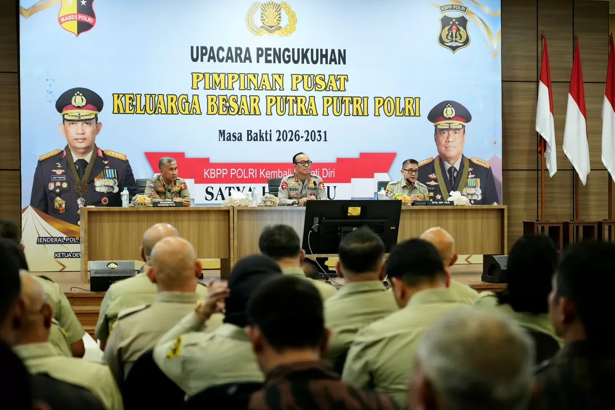 Wakapolri Komjen Pol Dedi Prasetyaomelantik dan mengukuhkan Pengurus KBPP Polri masa bakkti  2026 sampai 2031 di Jakarta.(Foto/Ist(