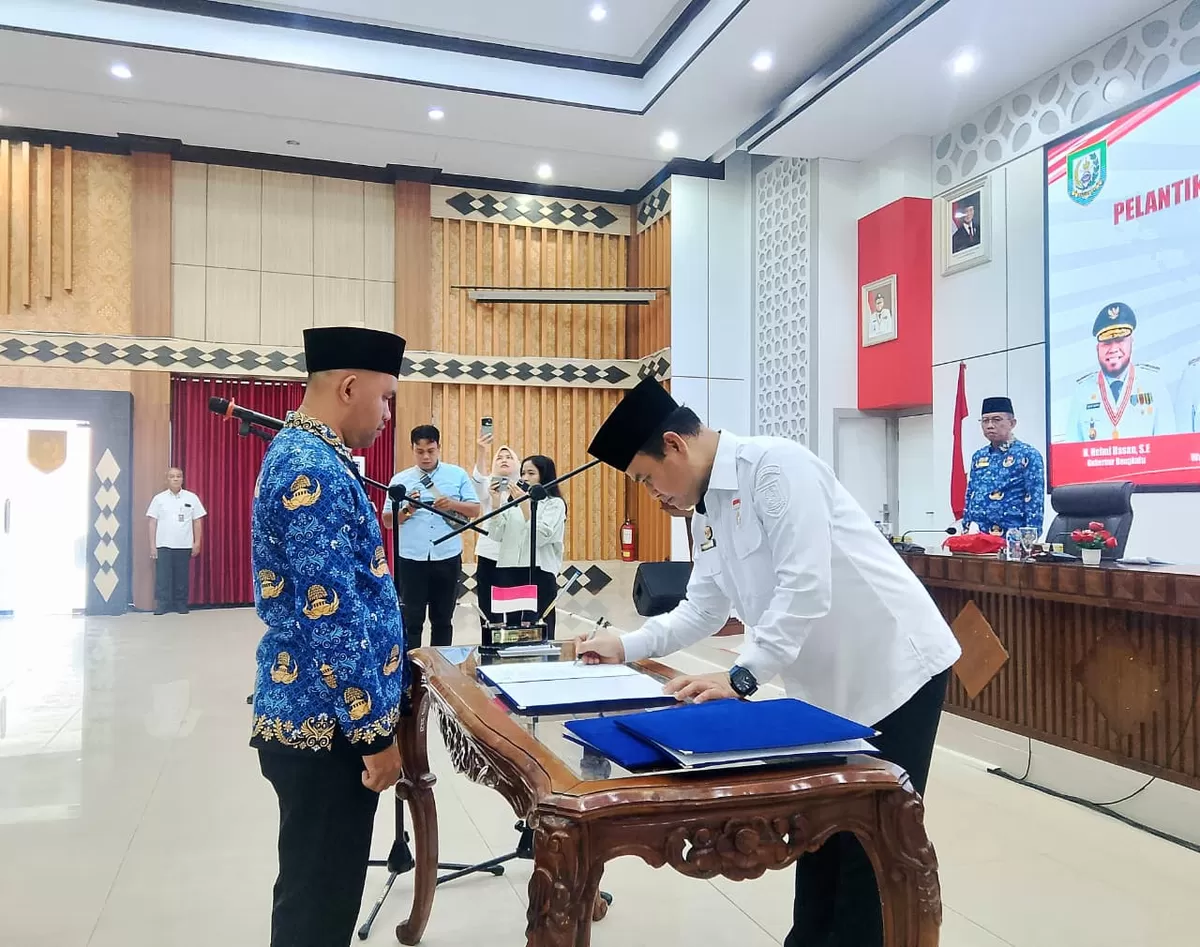 Sejda Bengkulu Lantik Ratusn Fungsional ASN di lingkup Pempriv Bengkulu.(Foto/Ist)