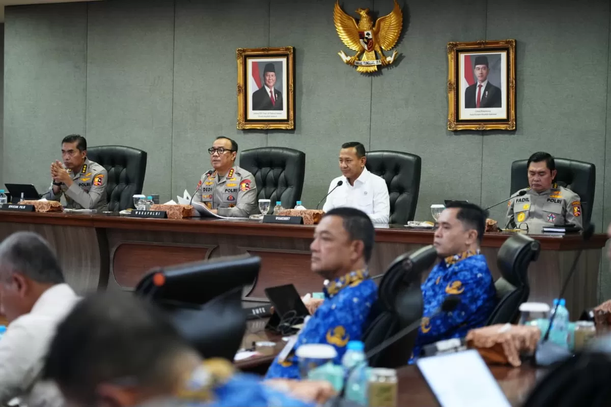 Wakapolri rapat bersama Wamen Kwhutanan bahas antisipasi Karhutlq.(Foto/Ist(