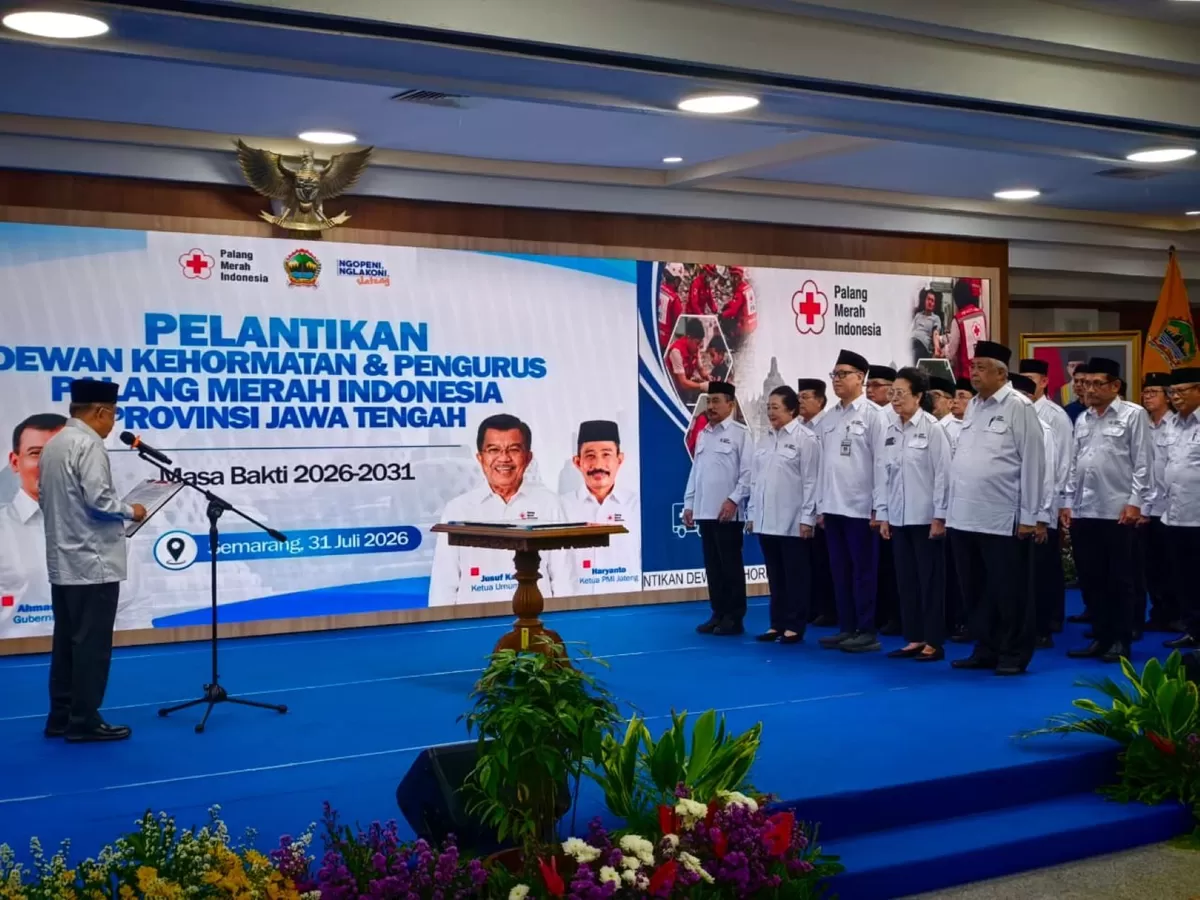 Jusuf Kalla melantik Haryanto sebagai Ketua PMI Provinsi Jawa Tengah dan pengurus masa bakti 2026-2031 di Gedung Gradhika Bhakti Praja, Kantor Gubernur Jawa Tengah, Jumat (31/7/2026). (Ist)