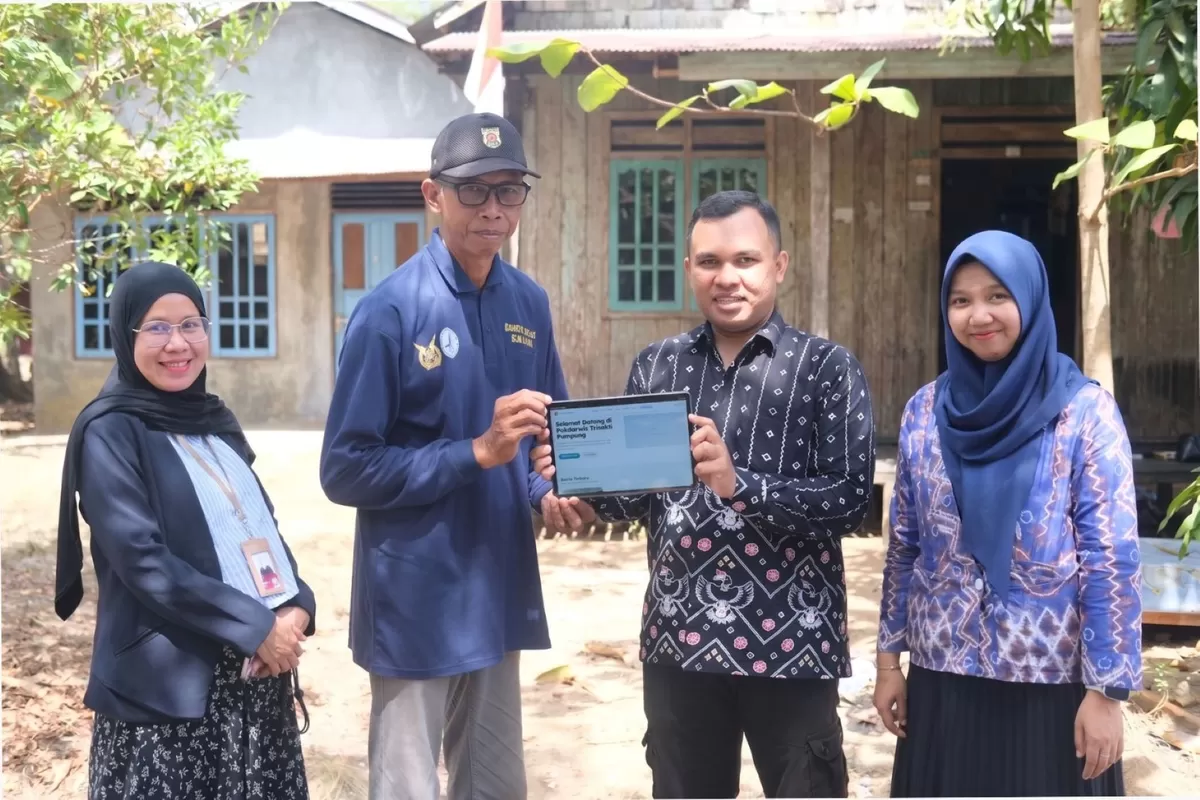 Website promosi geowisata diserahkan oleh tim dosen Universitas Lambung Mangkurat (ULM) kepada Pokdarwis Trisakti Pumpung di&nbsp;Kecamatan Cempaka, Kota Banjarbaru, Selasa, 18 Agustus 2026. (Ist)