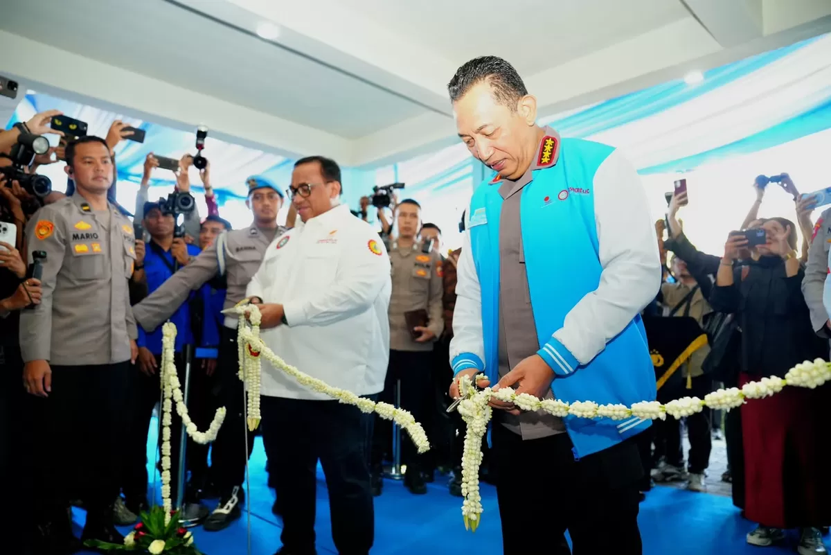 Kapolri Jend Pol Listyo Sigit Prabowo meresmikan Gedung DPD KSPSI  AGN Jawa Timur.(Foto/Ist)