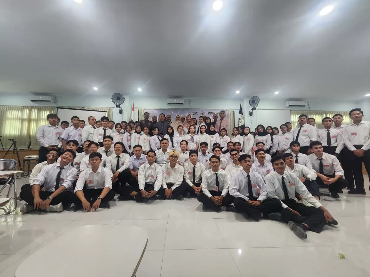 peserta pelatihan FB service di Akademi STIPARY Yogyakarta SP.News/ Philipus Anton