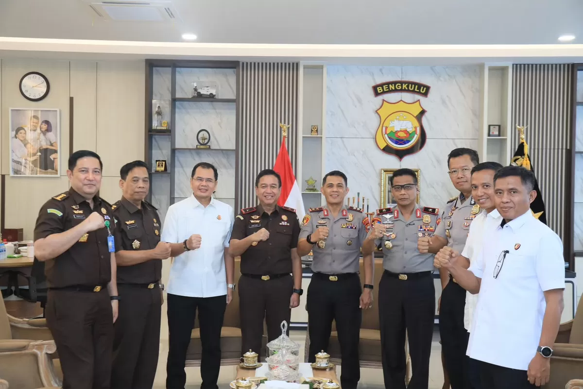 Kapolda Irjen Pol Rudhi Sulistianto Wahid menerima silaturahmi Kejati Bengkuli untuk sinegisitas penegakan hukum di Bengkulu.(Foti/Ist)        