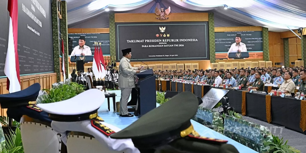Presiden Prabowo Subianto memberikan sambutan dalam Taklimat Presiden kepada para Komandan Satuan TNI di Universitas Pertahanan, Bogor, Kamis. (Foto/ ist)