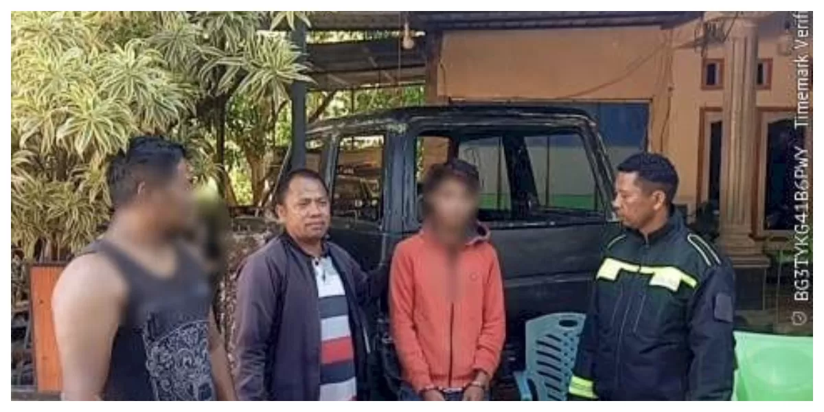 Personel Polsek Alak bersama Bhabinkamtibmas saat melakukan penanganan dugaan pencurian besi di Kelurahan Manulai Dua, Kota Kupang, Rabu pagi. (Foto TBN Polresta Kupang Kota)