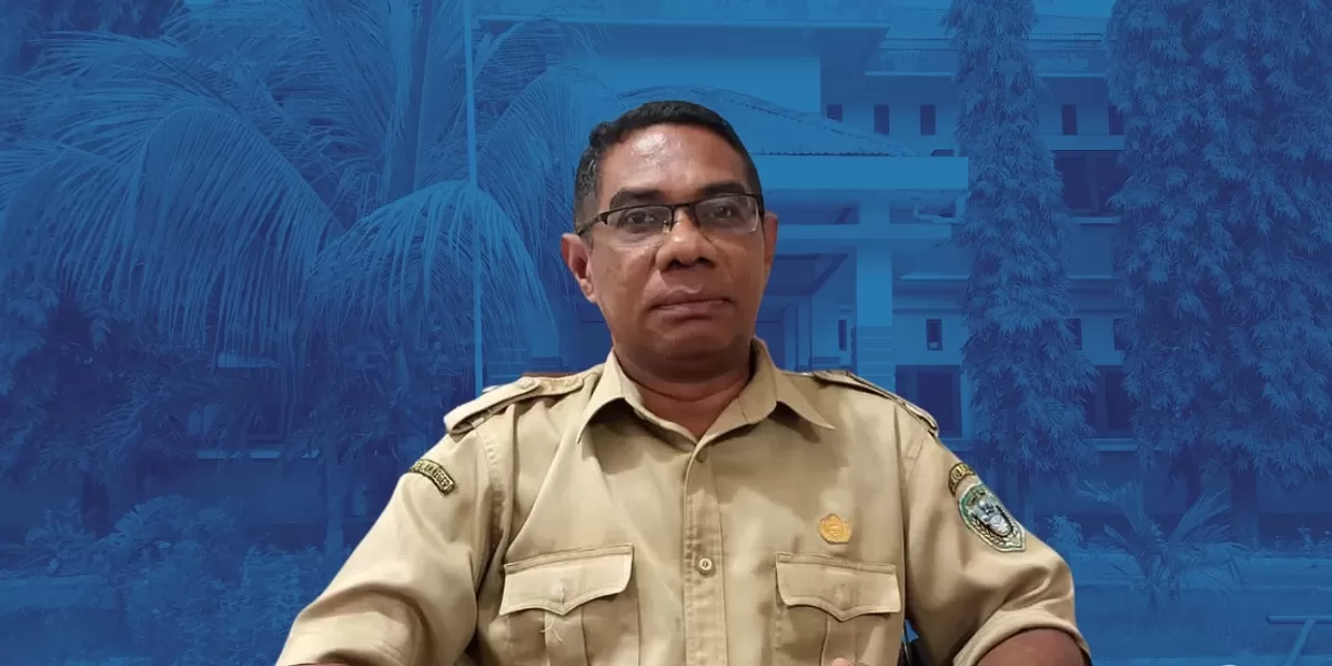 Kepala Dinas Pekerjaan Umum dan Penataan Ruang (PUPR) Kabupaten Flores Timur, Yohanes Berchmans Suban Tukan. (Foto/ Ist)