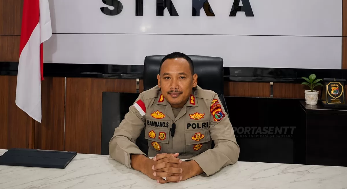 Kapolres Sikka memberikan imbauan kamtibmas kepada masyarakat menjelang perayaan Komuni Suci Pertama di Maumere, Kabupaten Sikka, Nusa Tenggara Timur. (Foto/ TBN Polres Sikka)