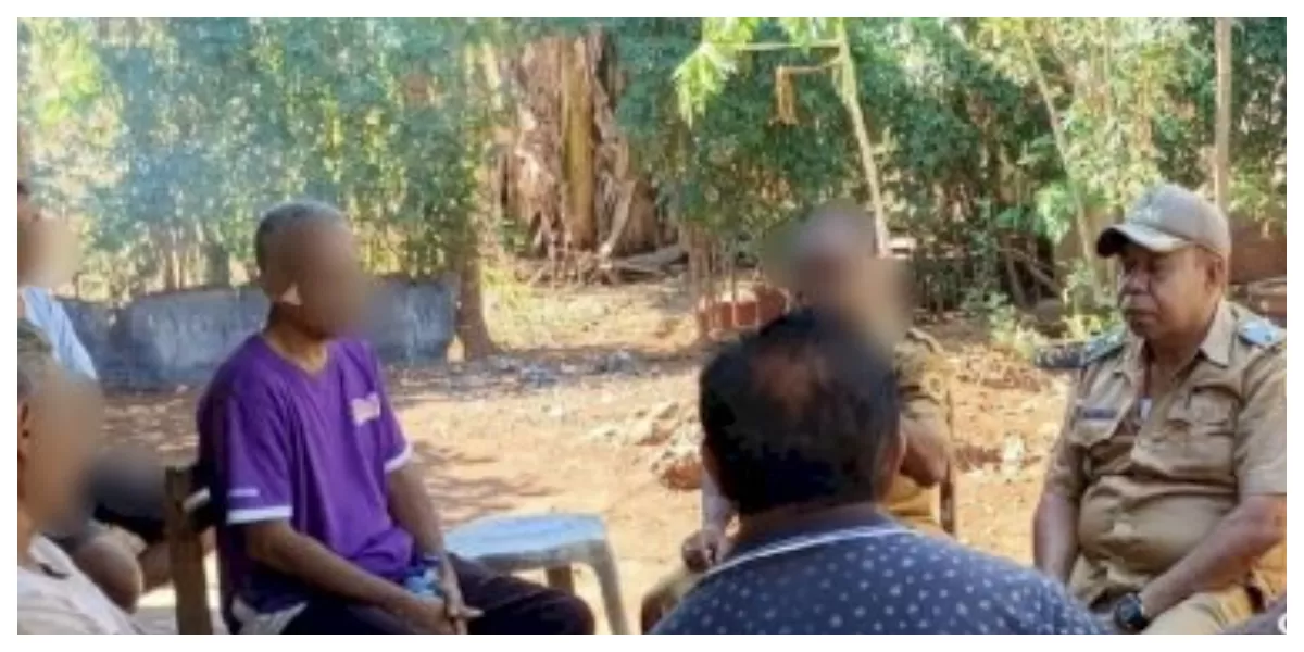 Bhabinkamtibmas Kelurahan Liliba bersama pemerintah kelurahan, pihak SDI Liliba, dan warga menunjukkan kesepakatan damai usai mediasi sengketa batas tanah di Kota Kupang, Senin (6/7/2026). (Foto TBN Polresta Kupang Kota)