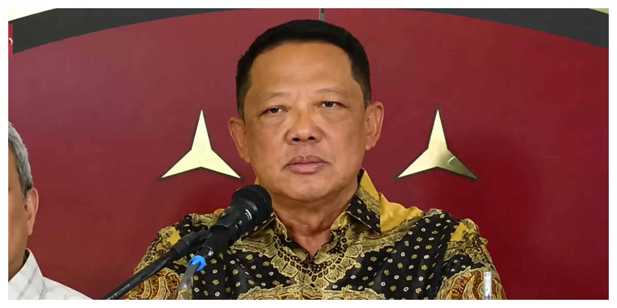 Jaksa Agung Muda Tindak Pidana Khusus Febrie Adriansyah memberikan keterangan kepada wartawan di Gedung Kejaksaan Agung usai menanggapi penggeledahan Polri. (Foto/ ist)