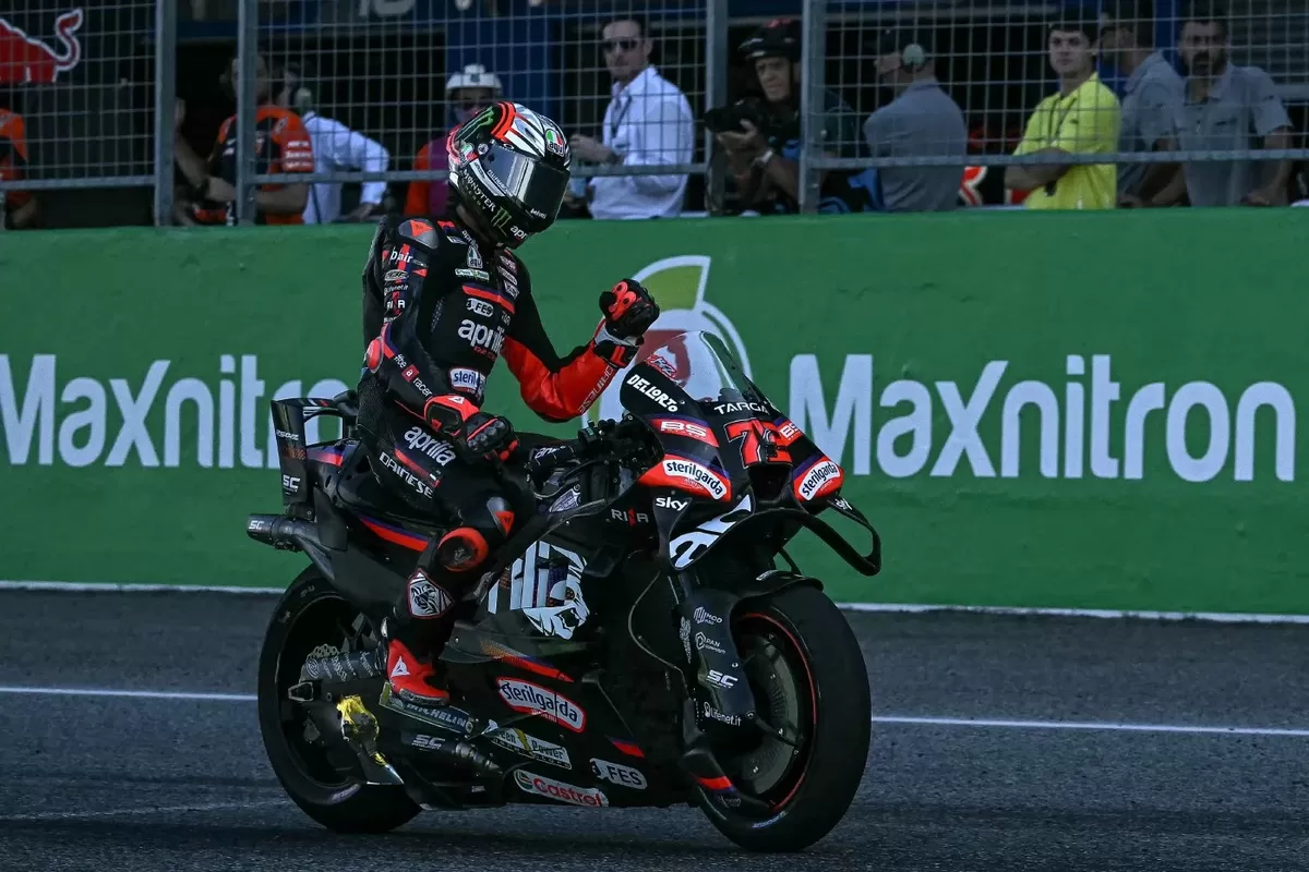 Pembalap Aprilia, Marco Bezzecchi juara MotoGP Tailan 2026. (AFP)
