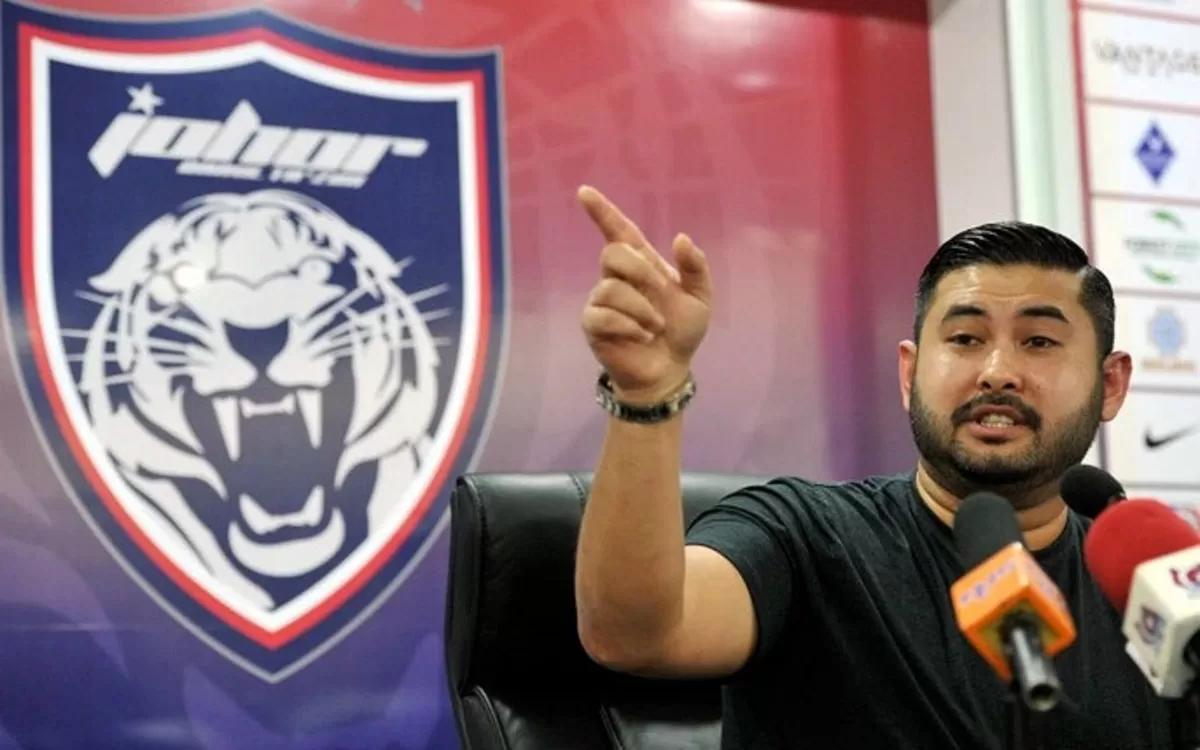 Tunku Ismail Sultan Ibrahim adalah Presiden Klub Sepak Bola Johor Darul Ta'zim.