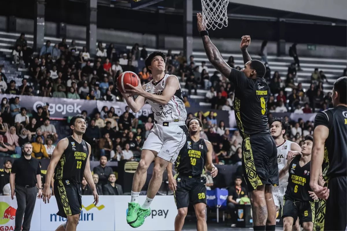 Shooting Guard Dewa United Rio Diksi, pemain lokal dengan rata-rata poin tertinggi di paruh pertama musim 2025/2026.   (IBL Indonesia)