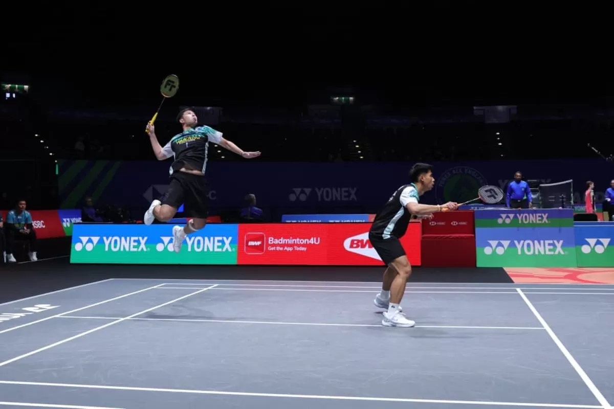 Unggulan ketujuh Sabar Karyaman Gutama/Moh Reza Pahlevi Isfahani tersingkir All England lebih cepat, kalah dari pasangan Prancis, Christo Popov/Toma Junior Popov di babak pertama.  (PBSI)