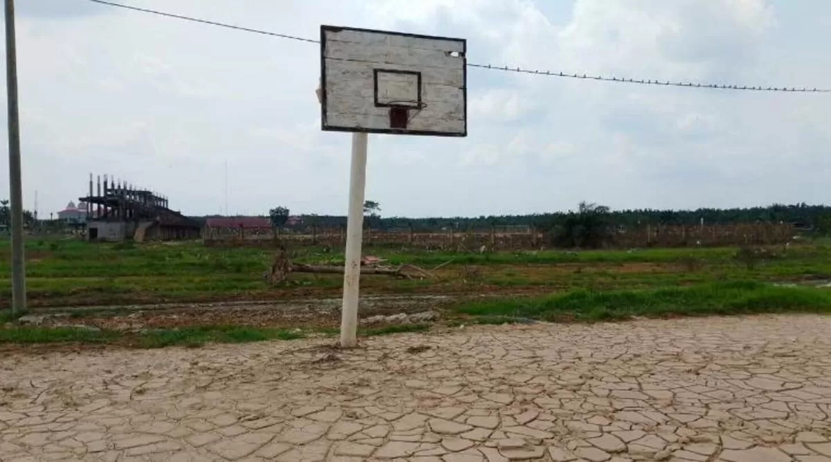 Lapangan basket di Aceh Tamiang yang terdampak bencana alam beberapa waktu lalu. (IBL Indonesia)