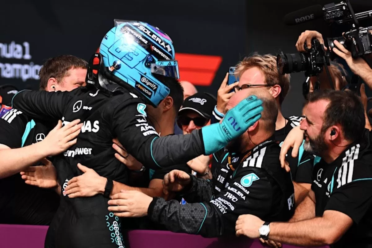 George Russell menangkan Grand Prix Australia 2026. Mercedes raih double podium (Formula1)
